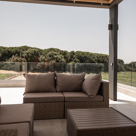 Salt Boutique Hotel Palouki Екстериор снимка