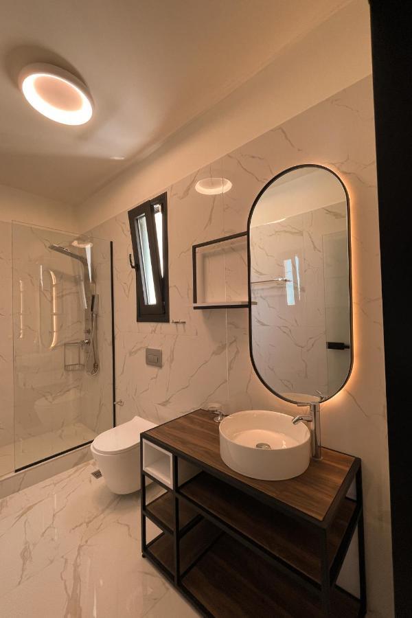 Salt Boutique Hotel Palouki Екстериор снимка