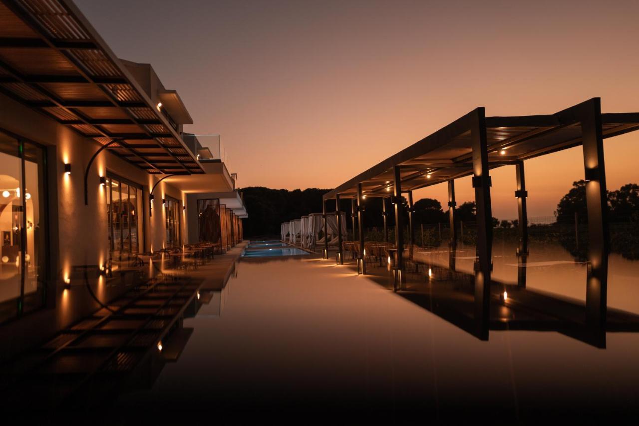 Salt Boutique Hotel Palouki Екстериор снимка