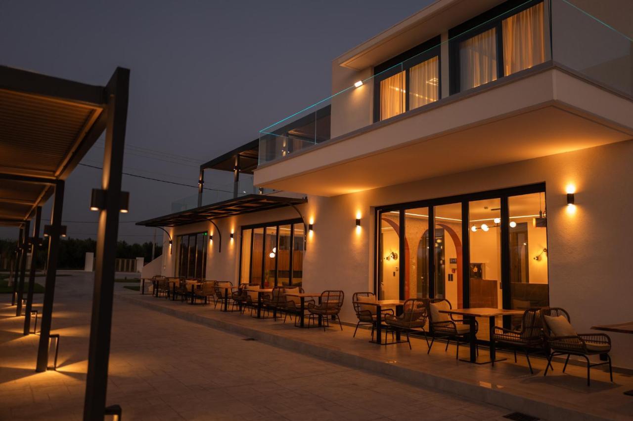 Salt Boutique Hotel Palouki Екстериор снимка