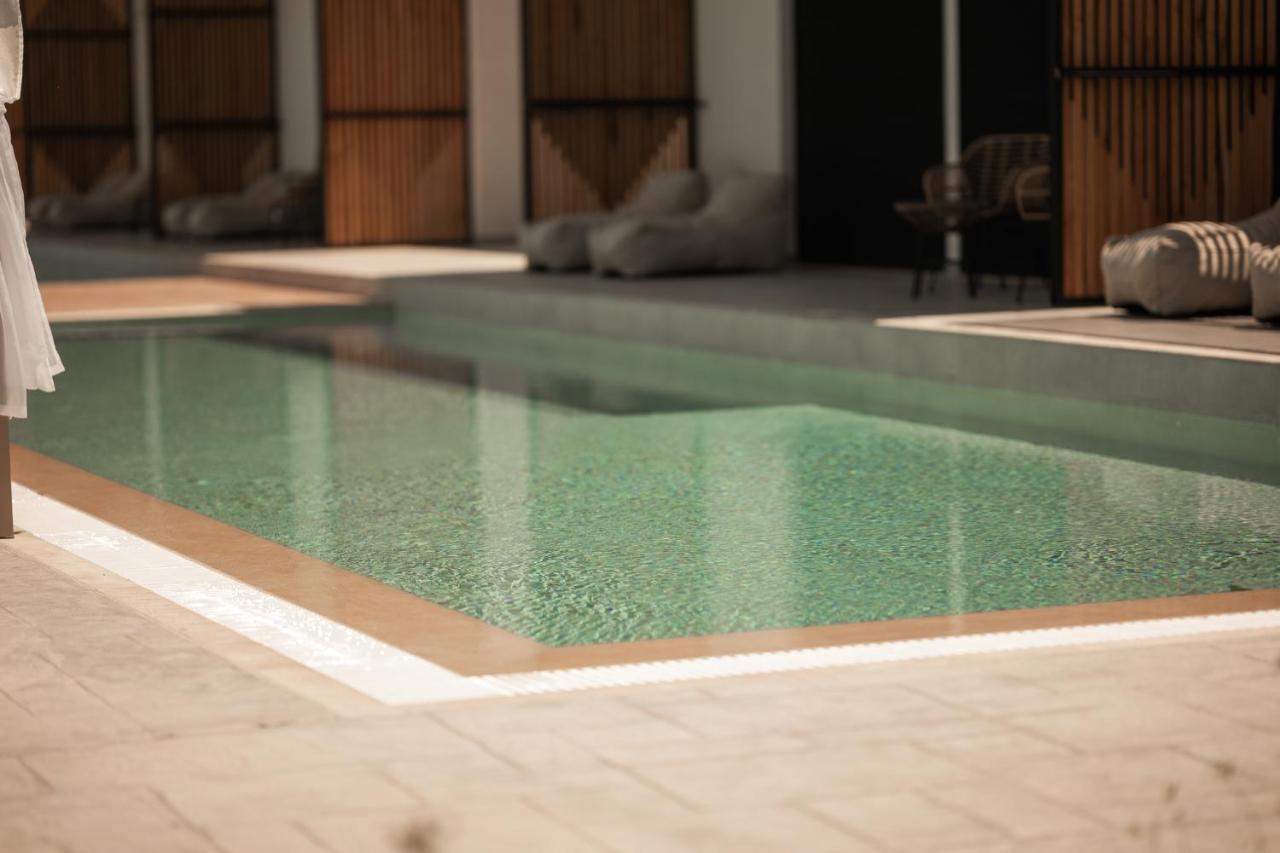 Salt Boutique Hotel Palouki Екстериор снимка